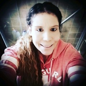 Meet your Posher, Janine